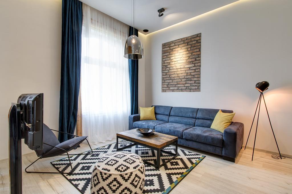 Luxury Apartment By Hi5 -Andrassy Suite Будапеща Екстериор снимка