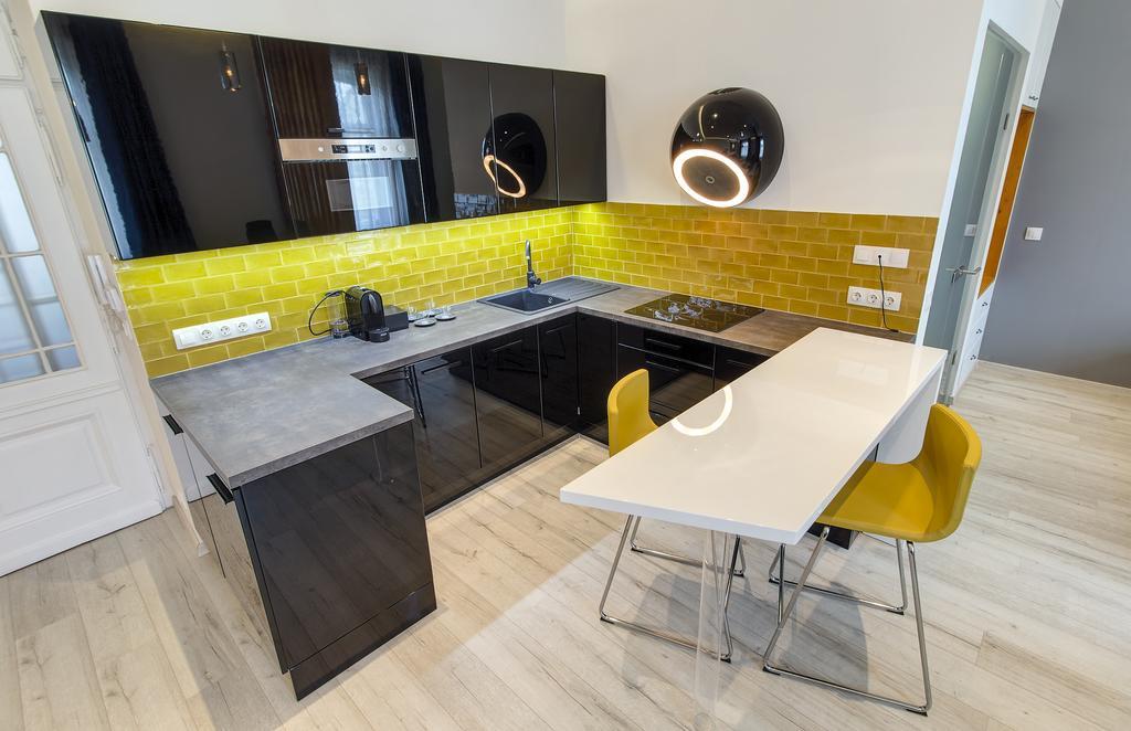 Luxury Apartment By Hi5 -Andrassy Suite Будапеща Екстериор снимка