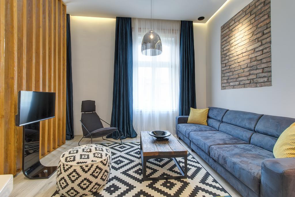 Luxury Apartment By Hi5 -Andrassy Suite Будапеща Екстериор снимка