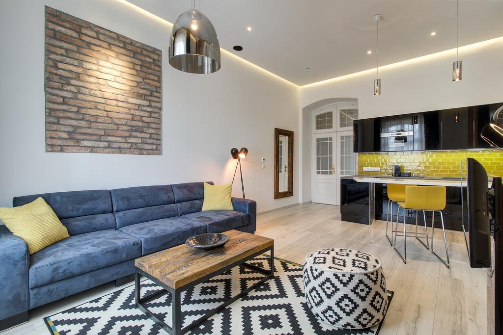 Luxury Apartment By Hi5 -Andrassy Suite Будапеща Екстериор снимка